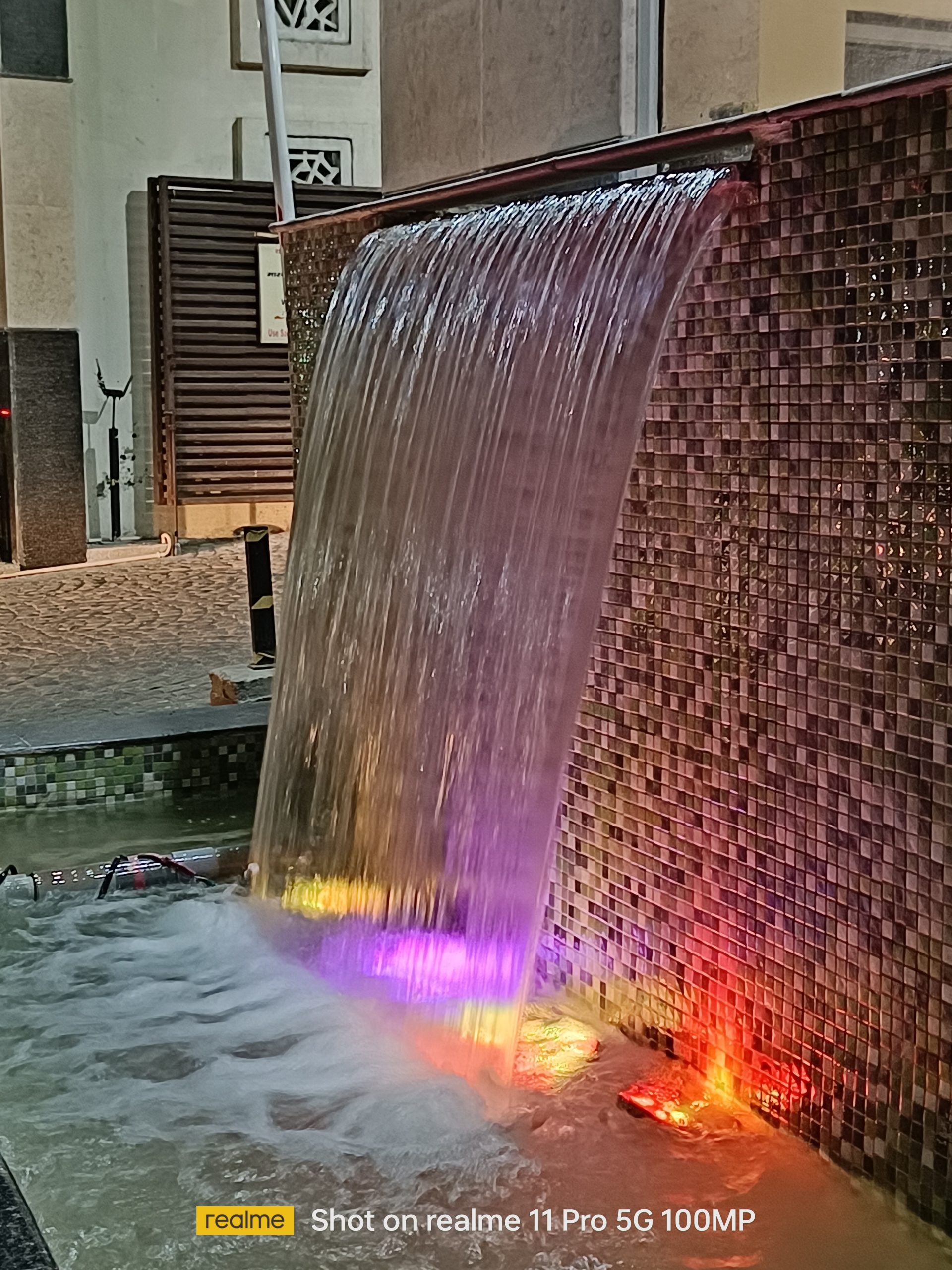 NightMode_2X View Shot_Fountain