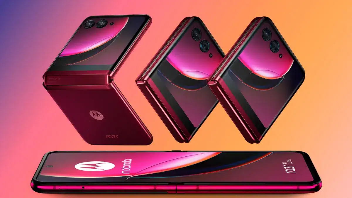 Motorola Razr 40 Ultra First Look, Impressions & Review - The Slimmest ...