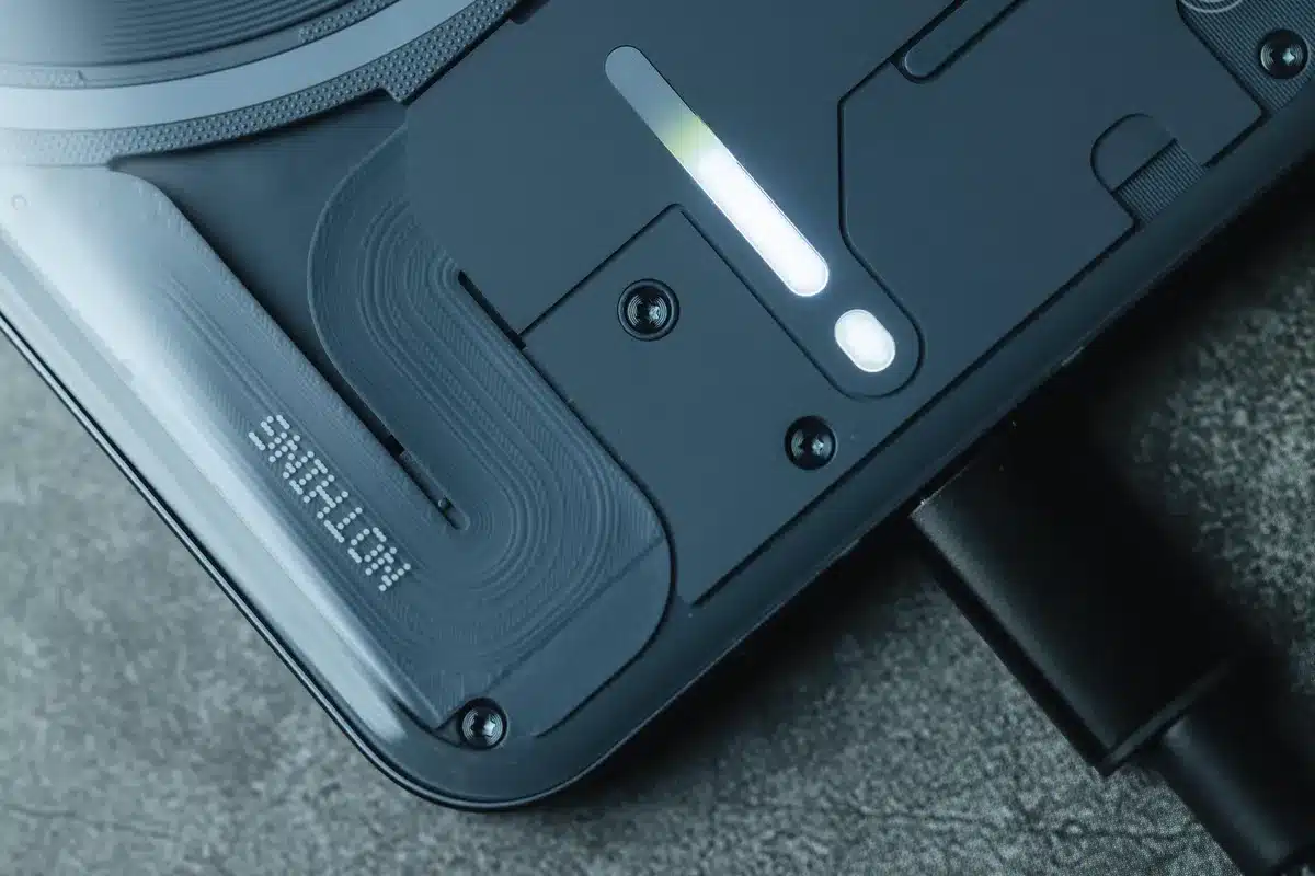 nothing-phone-2-review-cnet-promo-lanxon-26
