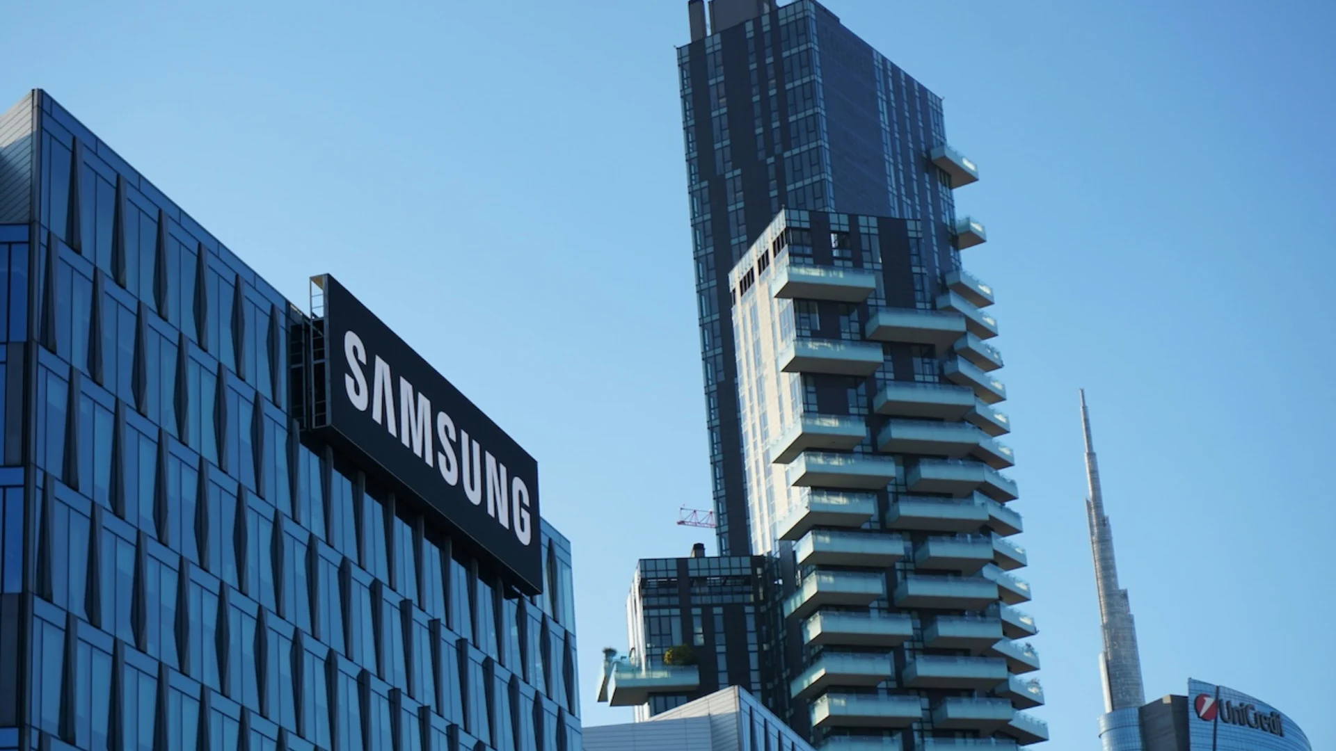 Samsung is planning to increase smartphone production through Chinese JDM partners