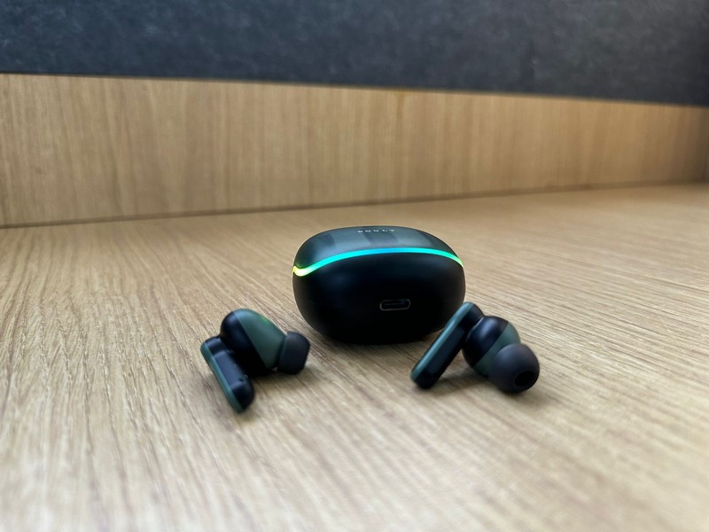 Boult Z40 Gaming Earbuds front