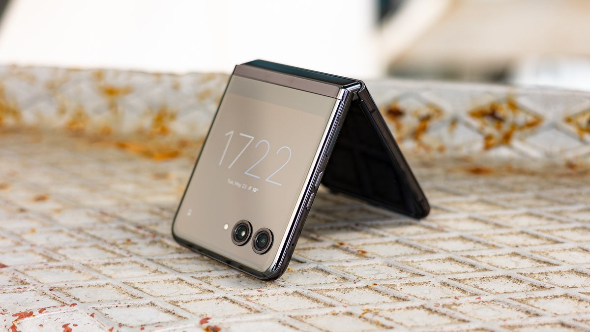 June 25 – Motorola Razr (2024)