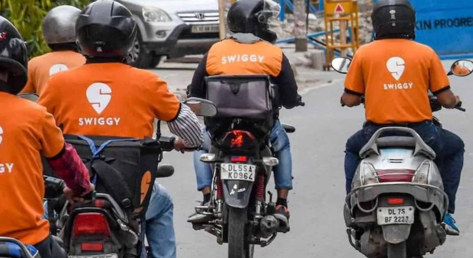 Swiggy One and Zomato Gold reduce free delivery radius from 10 km to 7 km