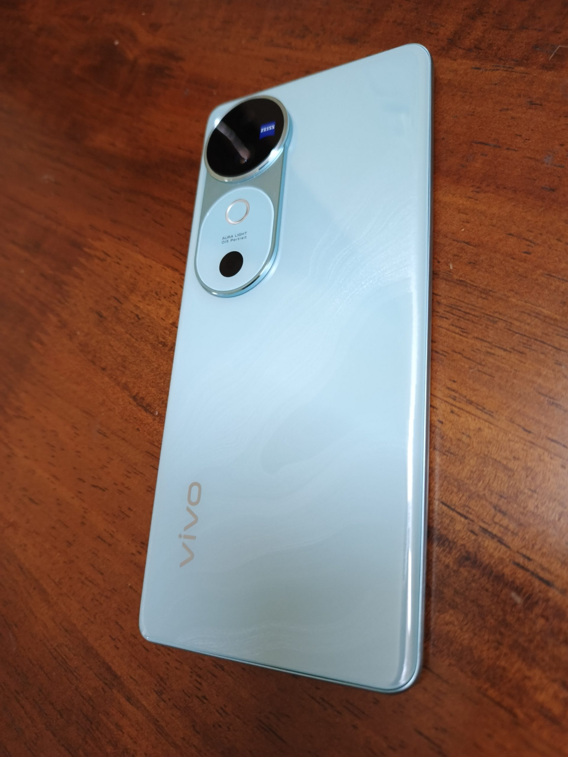 Vivo V40 - Reasons Not to Buy