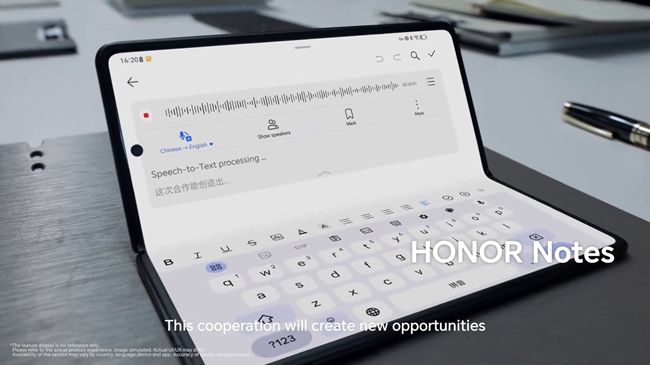 HONOR Notes records and translates meetings in real-time.