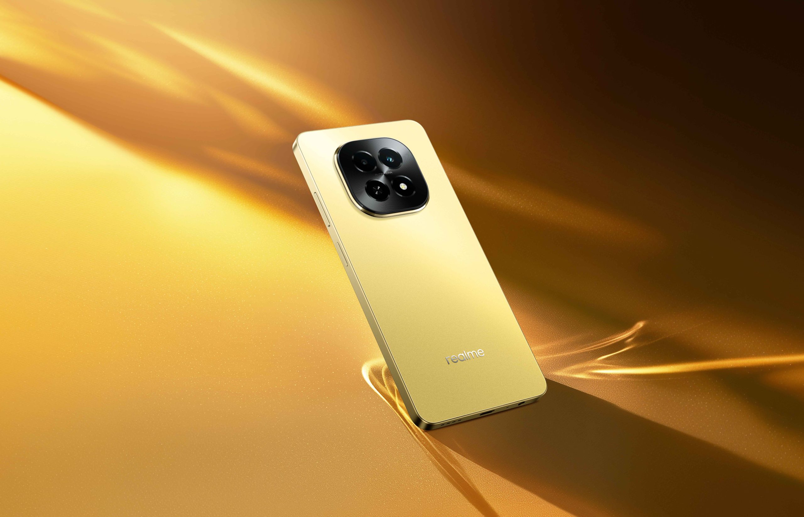 The realme C63 5G boasts a 32MP AI main camera